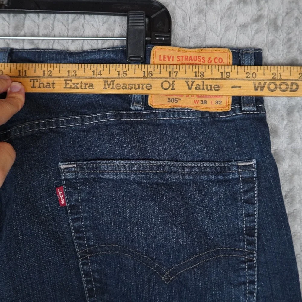 Levi's 505 Jeans Mens 38x32 Dark Wash Straight Leg Denim Regular Fit